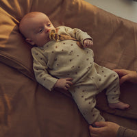 Clover cardigan – Oat/ Balsam cream/ Walnut